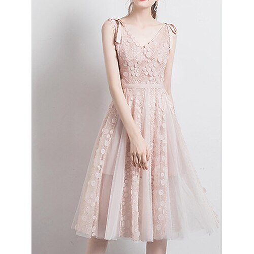 

A-Line Bridesmaid Dress V Neck Sleeveless Elegant Knee Length Lace / Tulle with Bow(s) / Appliques 2022