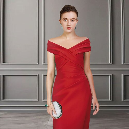 

A-Line Mother of the Bride Dress Elegant V Neck Knee Length Satin Short Sleeve with Ruched 2022