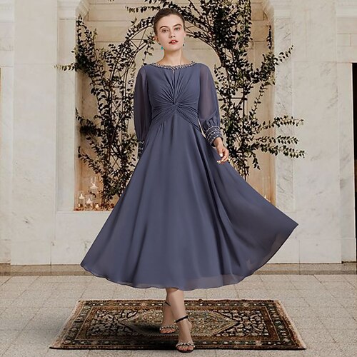 

A-Line Mother of the Bride Dress Elegant Jewel Neck Tea Length Chiffon Long Sleeve with Beading 2022