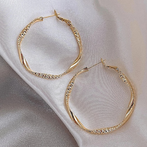 

Women's Hoop Earrings Geometrical Precious Romantic Fashion Vintage French Sweet Earrings Jewelry Gold For Party Gift Holiday Promise Festival 1 Pair