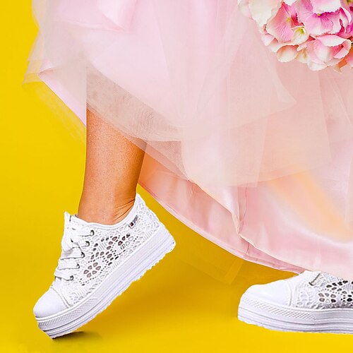 

Women's Sneakers Wedding Sneakers Platform Flat Heel Round Toe Sporty Casual Wedding Daily Outdoor Walking Shoes Lace Lace-up Summer Solid Colored White