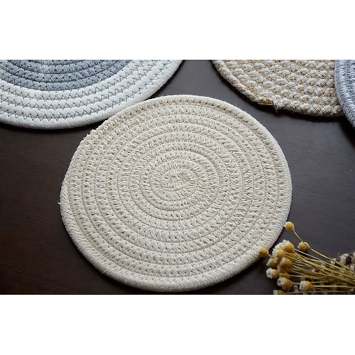 

Round Braided Placemats White Placemat Table Mats for Kitchen Dinning Home Table Non-Slip Woven Vinyl Heat-Resistant Anti-Skid