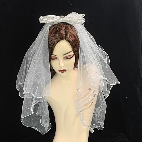 

Two-tier European Style / Cute Wedding Veil Fingertip Veils with Satin Bow / Beading / Appliques 21.65 in (55cm) Lace / Tulle