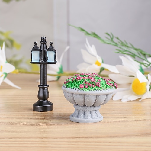 

1 Pair Of Street Lamp Flower Bed Art Resin Ornaments