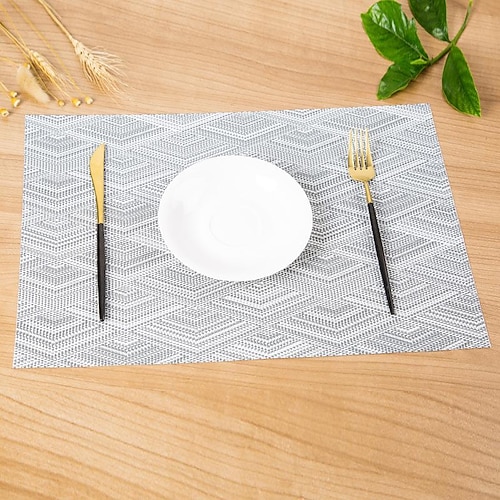 

Placemats Placemat PVC Table Mats Heat Resistant Waterproof Washable Outdoor Placemats for Kitchen Dining Patio Table Decorations