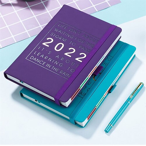 

2022 Daily Weekly Monthly A5 5.8×8.3 Inch Classic PU SoftCover Elastic Closure Agenda Strap Design Planner 320 Pages for School Office Student