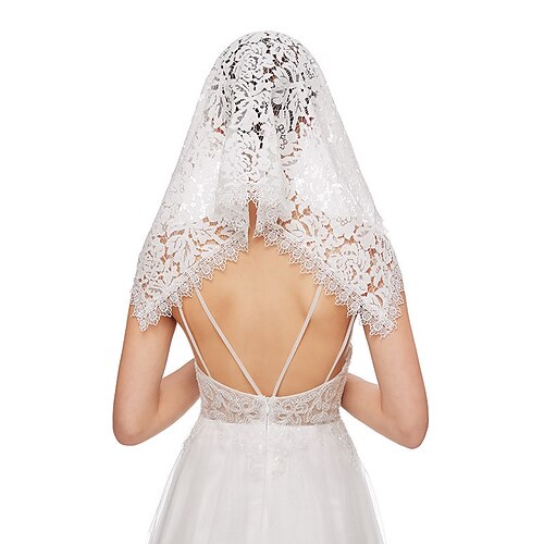 

One-tier Vintage / Lace Wedding Veil Shoulder Veils with Pure Color Lace