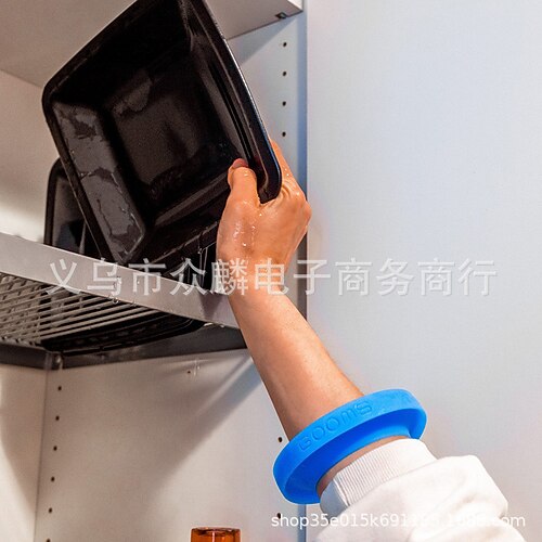 

Anti Drip Bracelets Sleeve Moisture Drip Proof Silicone Bracelet Kitchen Supplies