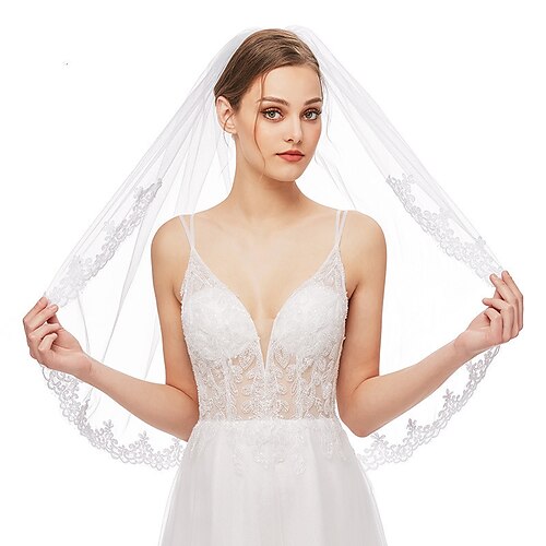 

One-tier Classic & Timeless Wedding Veil Elbow Veils with Appliques Tulle