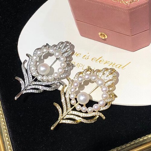 

Women's Pearl Brooches Classic Feather Artistic Fashion European Korean Sweet Brooch Jewelry Silver Gold For Daily Wear Vacation Birthday Party Valentine's Day Festival