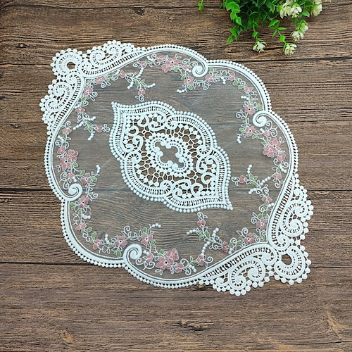 

Placemats Placemat Lace Table Mats Heat Resistant Waterproof Washable Outdoor Placemats for Kitchen Dining Patio Table Decorations