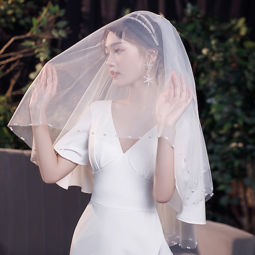 

Two-tier Cute Wedding Veil Elbow Veils with Faux Pearl / Beading 31.5 in (80cm) Tulle