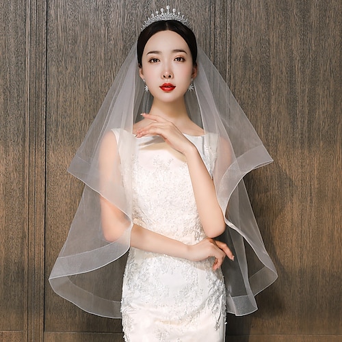 

One-tier Cute Wedding Veil Elbow Veils with Fringe / Pure Color 59.06 in (150cm) Tulle