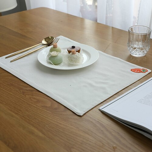 

Dining Table Placemats Set of 4 Heat Resistant Non-Slip Dining Table Place Mats for Holiday Banque Kitchen Table Decor