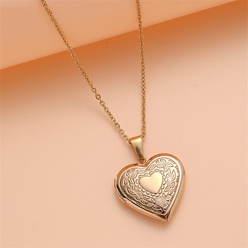 

Women's necklace Romantic Street Heart Necklaces