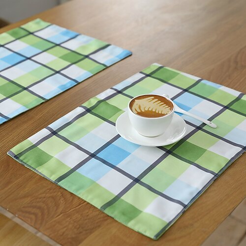 

Dining Table Placemats Set of 4 Heat Resistant Non-Slip Dining Table Place Mats for Holiday Banque Kitchen Table Decor