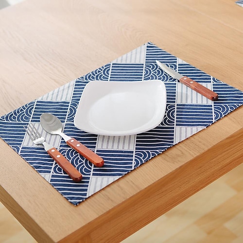 

Dining Table Placemats Set of 4 Heat Resistant Non-Slip Dining Table Place Mats for Holiday Banque Kitchen Table Decor