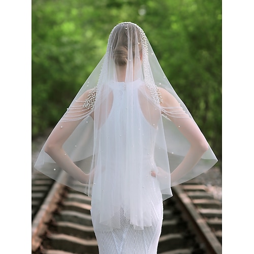 

One-tier Pearl / Vintage Inspired Wedding Veil Fingertip Veils with Faux Pearl Tulle