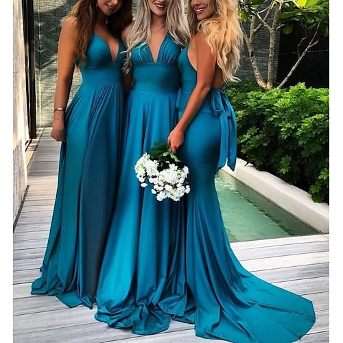 

A-Line Bridesmaid Dress V Neck Sleeveless Elegant Court Train Charmeuse with Bow(s) / Pleats / Split Front 2022