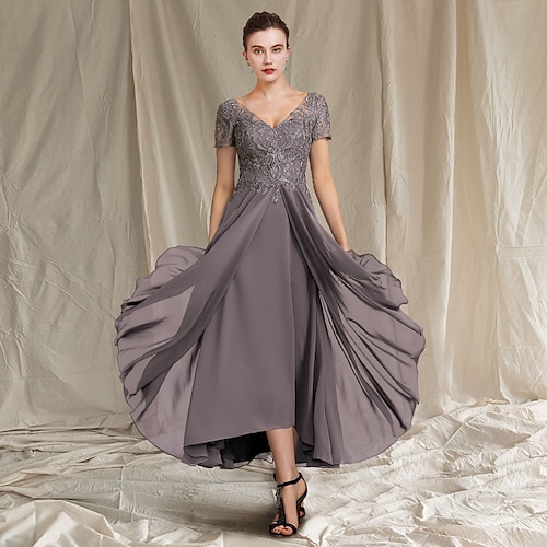 

A-Line Mother of the Bride Dress Plus Size Elegant V Neck Tea Length Chiffon Lace Short Sleeve with Pleats Appliques 2022