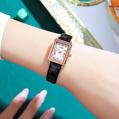 

Quartz Watch for Women's Analog Quartz Modern Style Stylish Casual Fashion Casual Watch Alloy PU Leather Creative / One Year