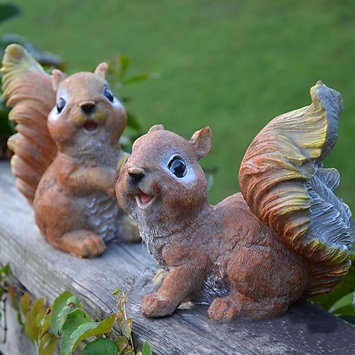 

Artistic Squirrel Figurine Active Poses Synthetic Resin Vivid Appearance Cheerful Squirrel Statue Garden Decor Lawn Ornaments