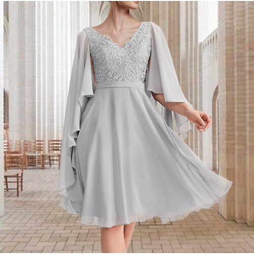 

A-Line Mother of the Bride Dress Elegant V Neck Knee Length Chiffon Lace Sleeveless with Appliques 2022