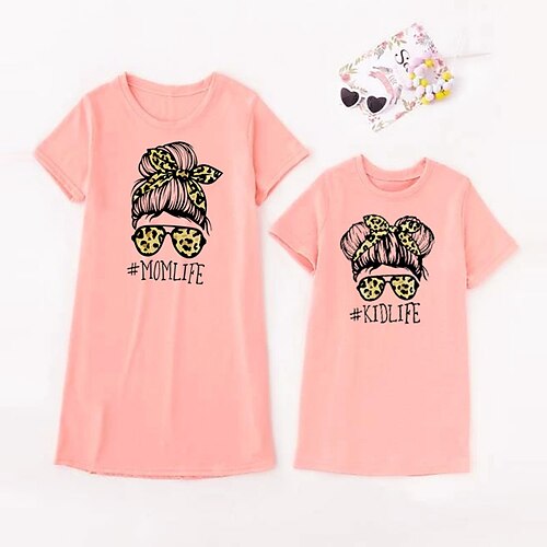 

Mama und ich Kleider Karikatur Leopard Buchstabe Täglich Bedruckt Grau Rosa Kurzarm Knielang T Shirt Kleid Casual Passende Outfits