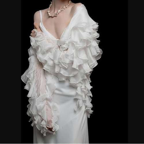 

Long Sleeve Voiles Sheers / Luxury Organza Wedding / Engagement Women's Wrap / Bolero / Bridal's Wraps With Ruffles / Pure Color