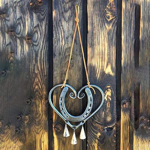 

Luckylove Wind Chime Car Pendant Handmade Gift Steel Heart Valentine's Day Wind Chime Ornament Car Hanging Decor Art