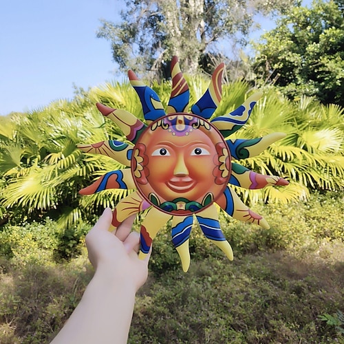 

decorazione da parete in metallo con sole appeso per giardino interno esterno