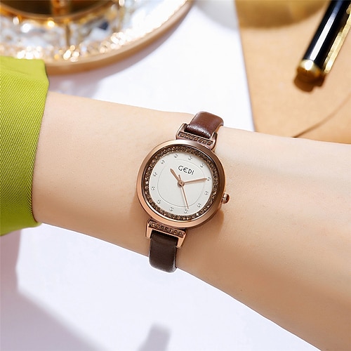 

Quartz Watch for Women's Analog Quartz Modern Style Stylish Casual Fashion Casual Watch Alloy PU Leather Creative / One Year