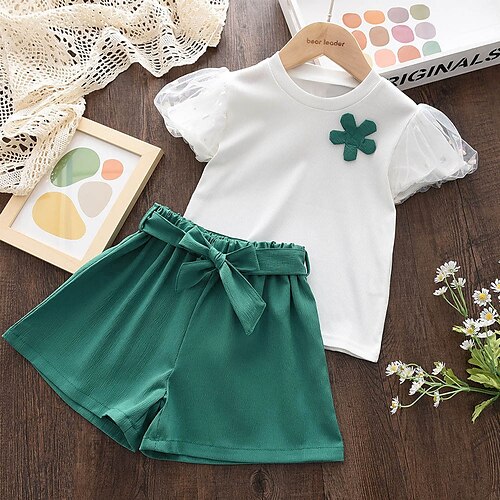 

Kids Toddler Girls' T-shirt & Shorts Clothing Set 2 Pieces Short Sleeve Green Solid Color Lace up Lace Puff Sleeve Vacation Fashion Cute Regular 3-6 Years