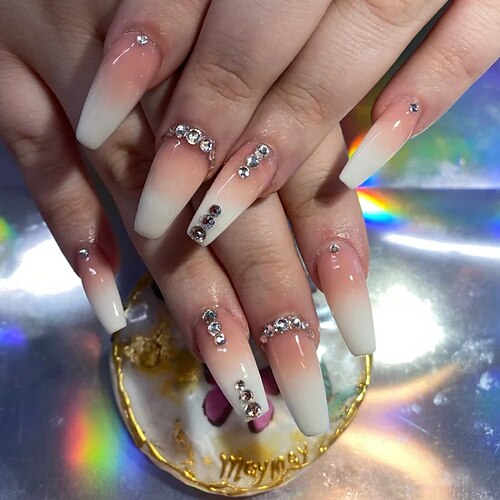 

Gradient Nude Pink Dot Drill Fingernail Manicure Patch Fake Nail Wear Nail