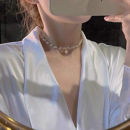 

Necklace White Chrome Women's Korean Sweet Classic Precious Cute Luminous Round Necklace For Wedding Engagement