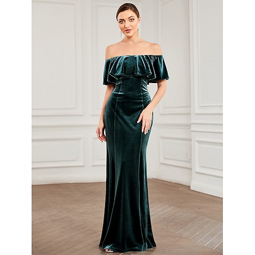 

Mermaid / Trumpet Bridesmaid Dress Strapless Sleeveless Elegant Floor Length Velvet with Pleats / Draping / Solid Color 2022