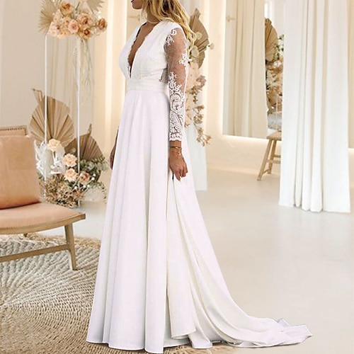 

A-Line Wedding Dresses V Neck Court Train Lace Satin Long Sleeve Romantic Sexy Backless with Appliques 2022