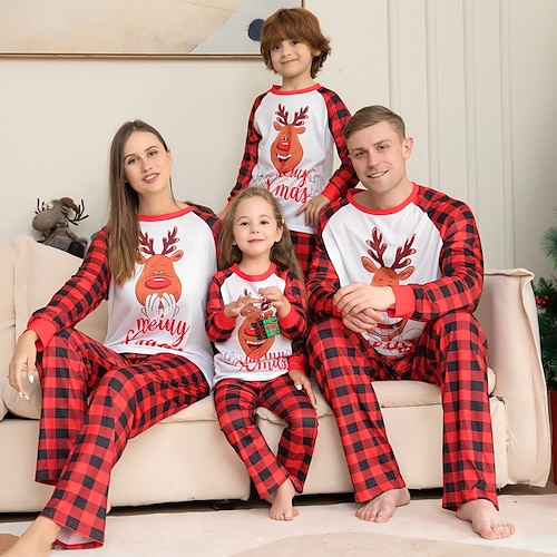 

Christmas Pajamas Family Set Ugly Plaid Letter Deer Home Red Long Sleeve Mom Dad and Me Daily Matching Outfits