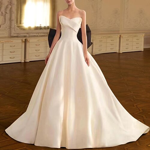 

Princess A-Line Wedding Dresses Strapless Watteau Train Satin Sleeveless Formal Sexy Backless Elegant Party with Bow(s) Pleats 2022