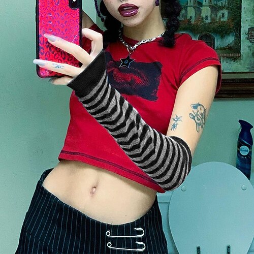 

Spicy Girls Punk & Gothic Y2K Year 2000 Gloves Masquerade T-shirt Women's Japanese Cosplay Costumes Red