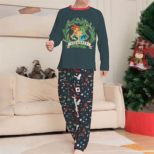 

Men's Christmas Pajamas Sleepwear Pajama Set Pajama Top and Pant 2 Pieces Graphic Prints Fashion Comfort Soft Home Christmas Bed Cotton Blend Breathable Crew Neck Long Sleeve Basic Winter Fall Green