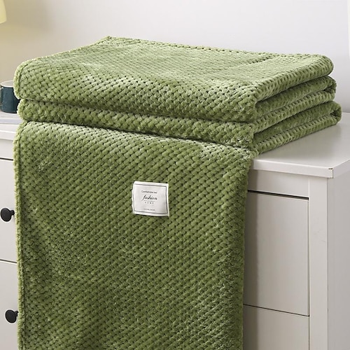 

Premium Silky Throw Blanket Super Soft Woll Fleece Waffle Pattern Lightweight Bed Sofa Throw Blanket for Winter Fall