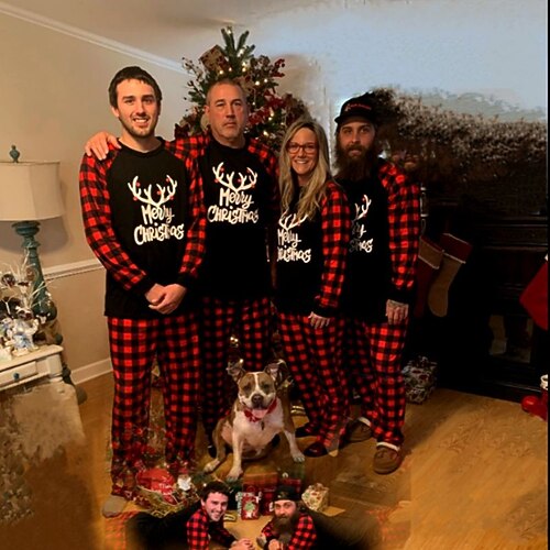 

Christmas Pajamas Family Set Ugly Plaid Letter Home Black Gray Dark Red Long Sleeve Mom Dad and Me Daily Matching Outfits
