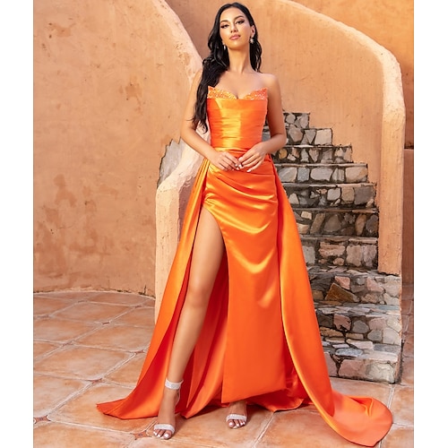 

A-Line Evening Gown Celebrity Style Dress Formal Sweep / Brush Train Sleeveless V Neck Satin with Crystals Slit 2022