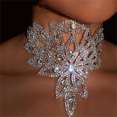 

Women's necklace Fashion Party Flower Necklaces