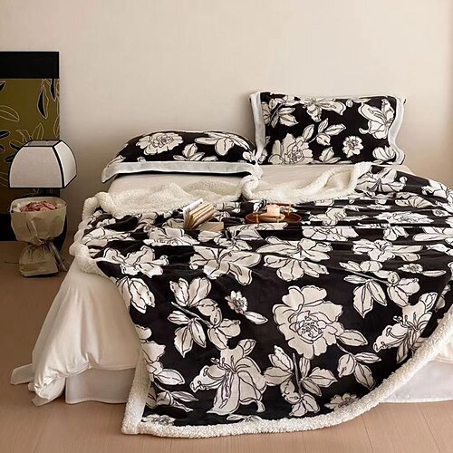 

Autumn And Winter Vintage Floral Blanket Thickened Milk Cashmere Composite Blanket Blanket