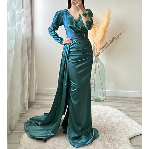 

Mermaid / Trumpet Evening Gown Maxi Dress Formal Sweep / Brush Train Long Sleeve V Neck Charmeuse with Ruched Appliques 2022