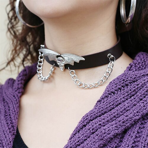 

Women's necklace Chic Modern Halloween Skull Necklaces