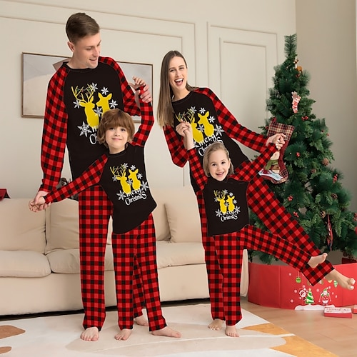 

Christmas Pajamas Family Set Ugly Plaid Deer Snowflake Home Red Long Sleeve Mom Dad and Me Daily Matching Outfits