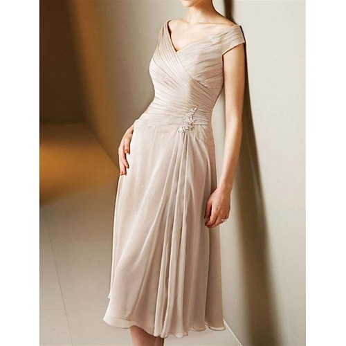 

A-Line Mother of the Bride Dress Elegant V Neck Tea Length Chiffon Satin Short Sleeve with Pleats 2022